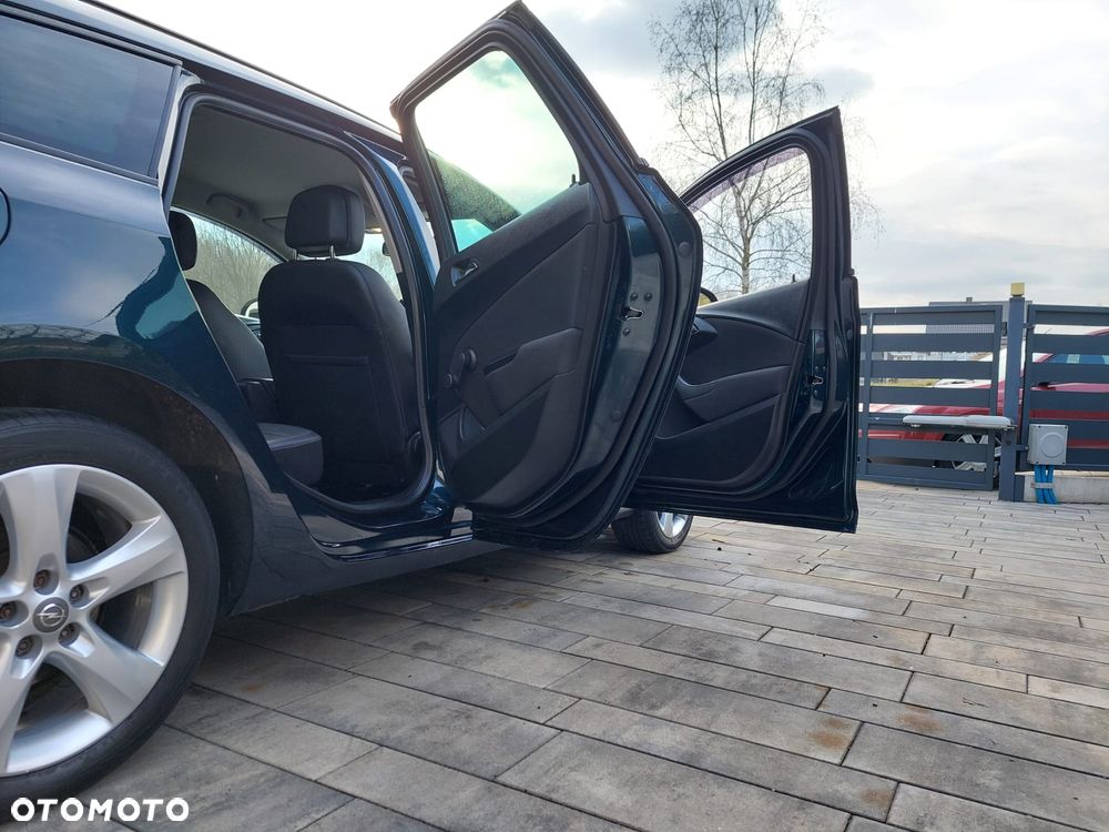 Opel Astra 1.4 Turbo Exklusiv - 29