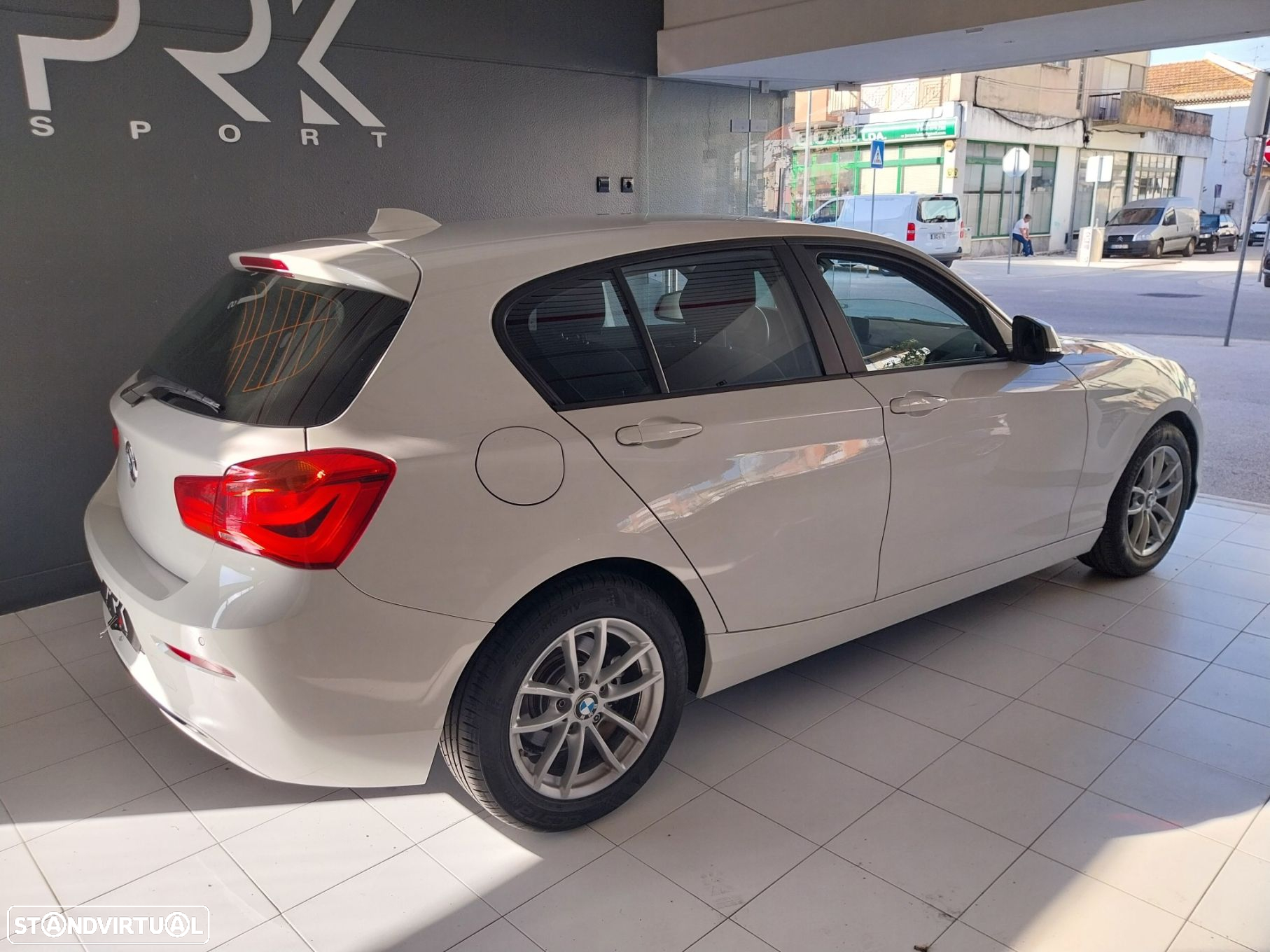 BMW 116 d Line Sport Auto - 4