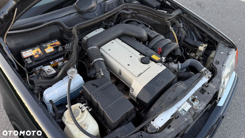 Mercedes-Benz W124 (1984-1993) - 32
