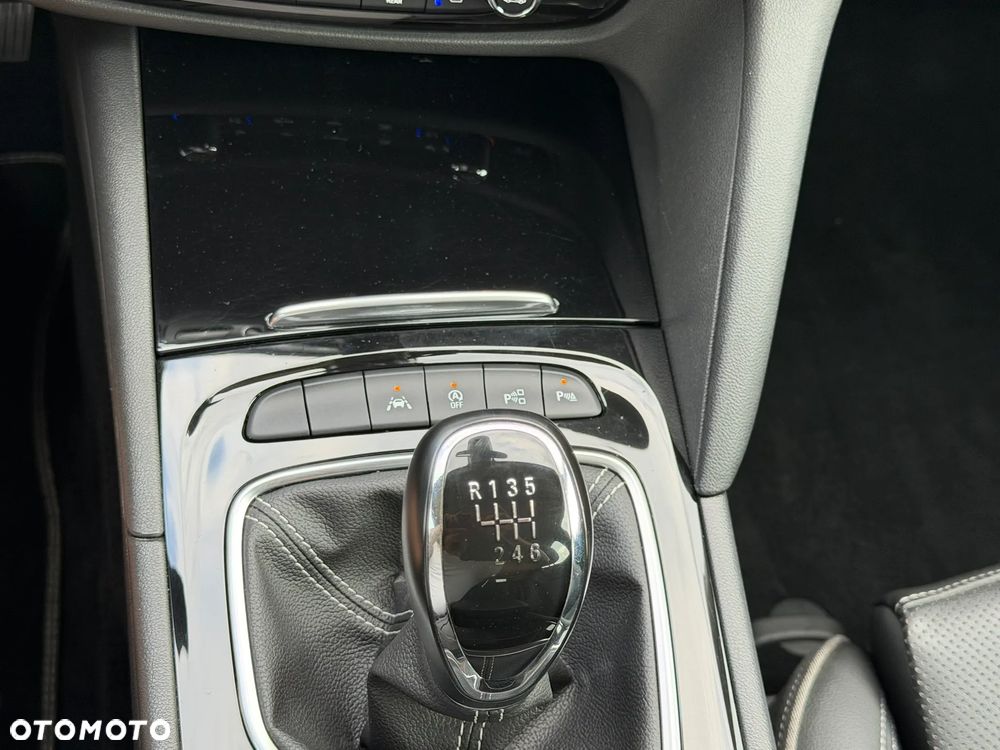 Opel Insignia 2.0 CDTI 4x4 ecoFLEX Start/Stop Innovation - 34