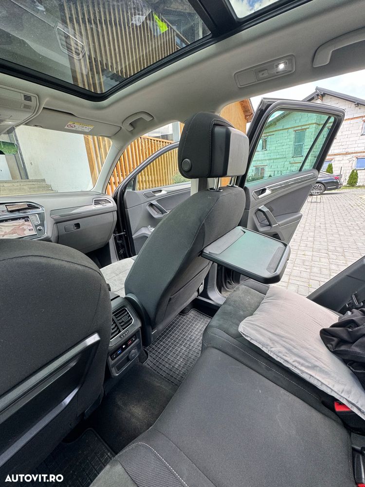 Volkswagen Tiguan - 11