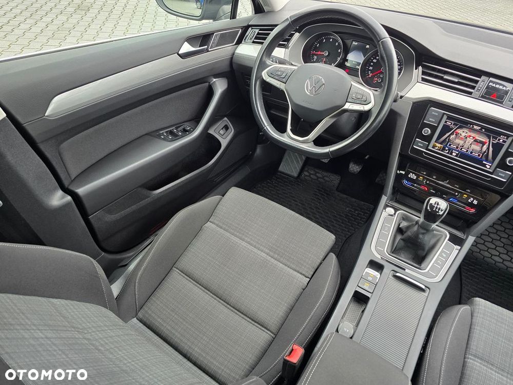 Volkswagen Passat 2022