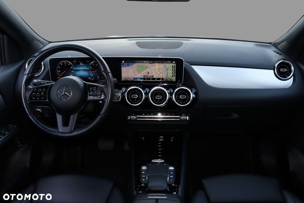 Mercedes-Benz GLA 200 Style - 10