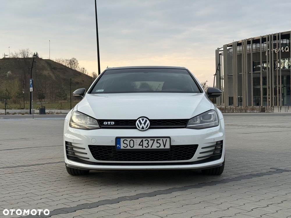 Volkswagen Golf - 3