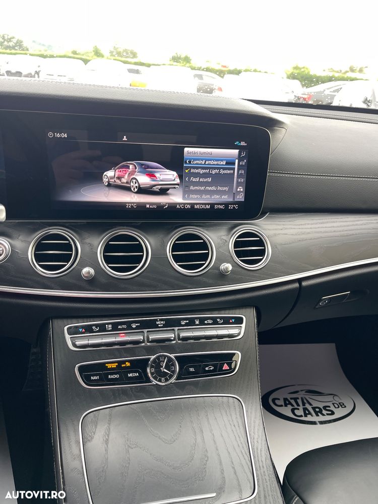 Mercedes-Benz E 300 T-Modell Aut - 37