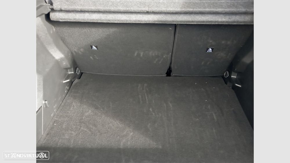 Peugeot 2008 1.2 Hybrid Allure e-DCS6 - 16