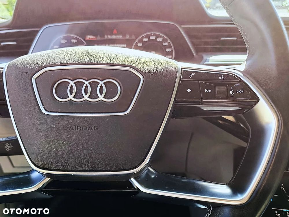 Audi e-tron Sportback 55 Quattro - 24