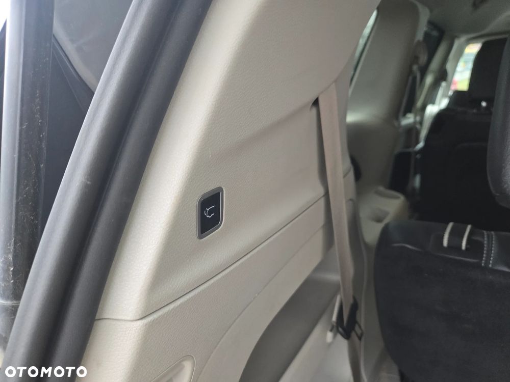 Chrysler Pacifica - 22