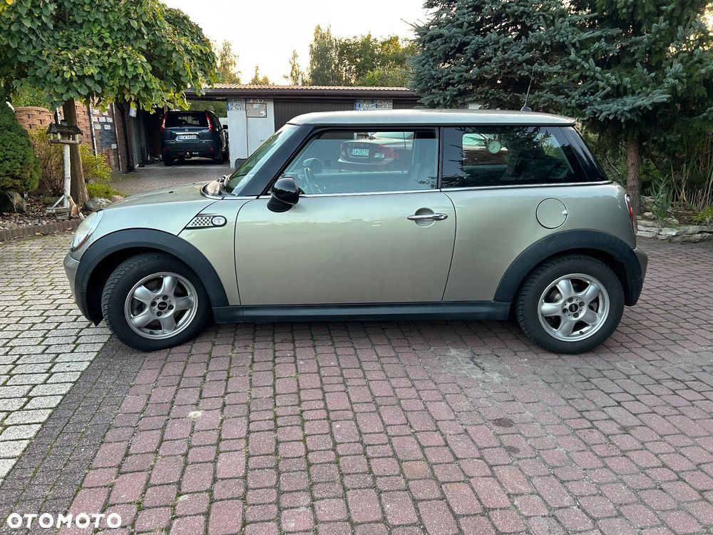 MINI ONE - 8