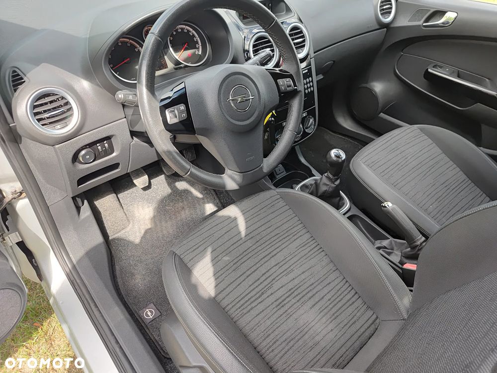 Opel Corsa 1.2 16V Energy - 14