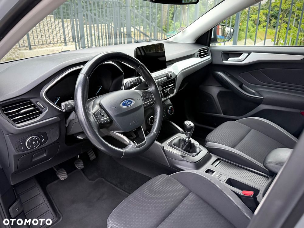 Ford Focus 2.0 EcoBlue Titanium Business - 29
