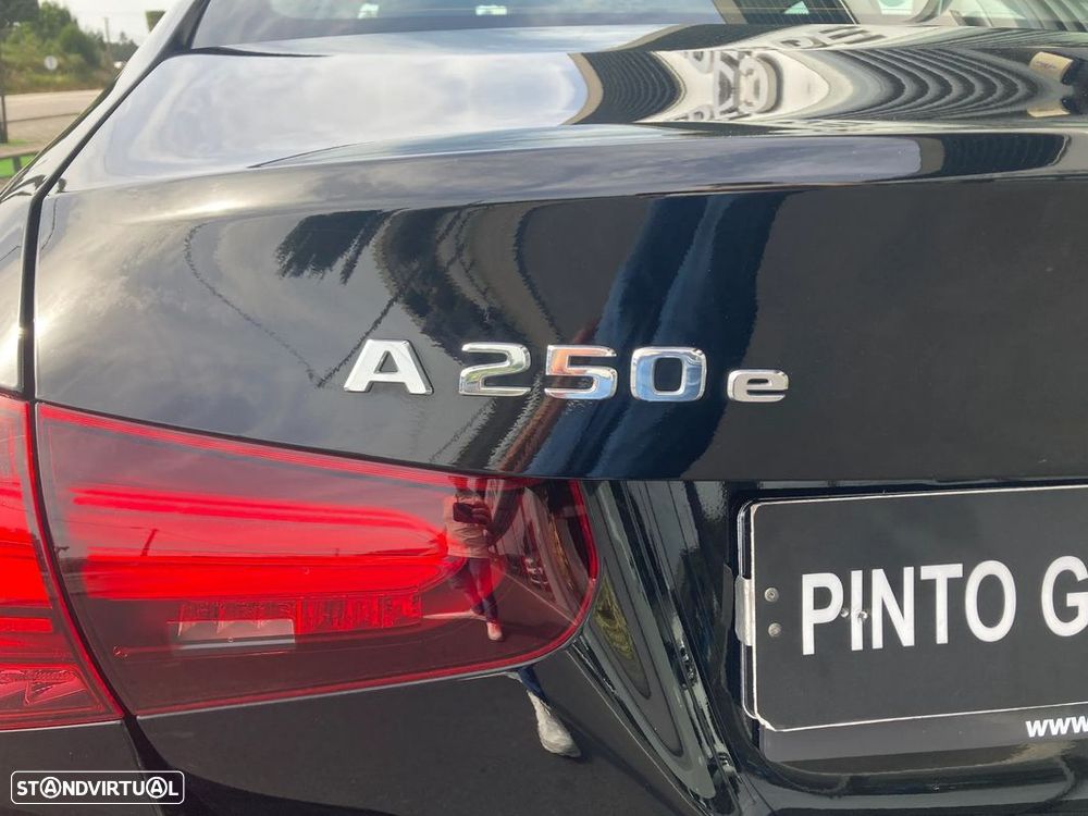 Mercedes-Benz A 250 e 8G-DCT Edition 2021 — fotografia 10