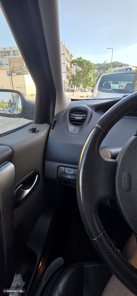 Renault Scénic 1.5 dCi Dynamique Luxe - 10