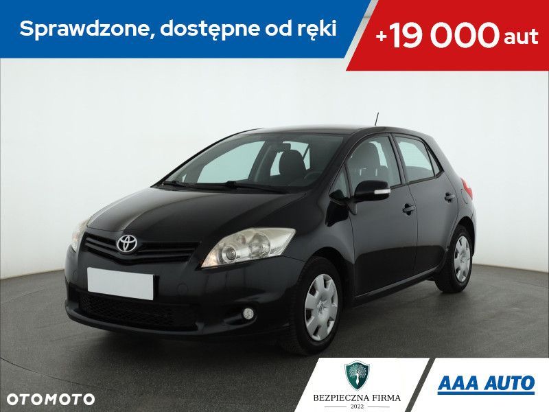 Toyota Auris - 2