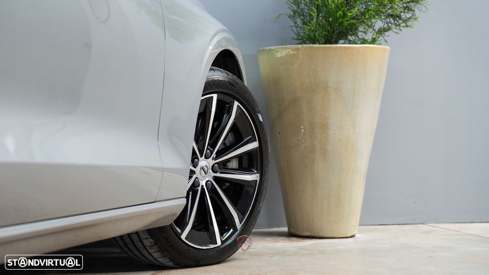 Volvo V60 2.0 T6 AWD TE Core - 11