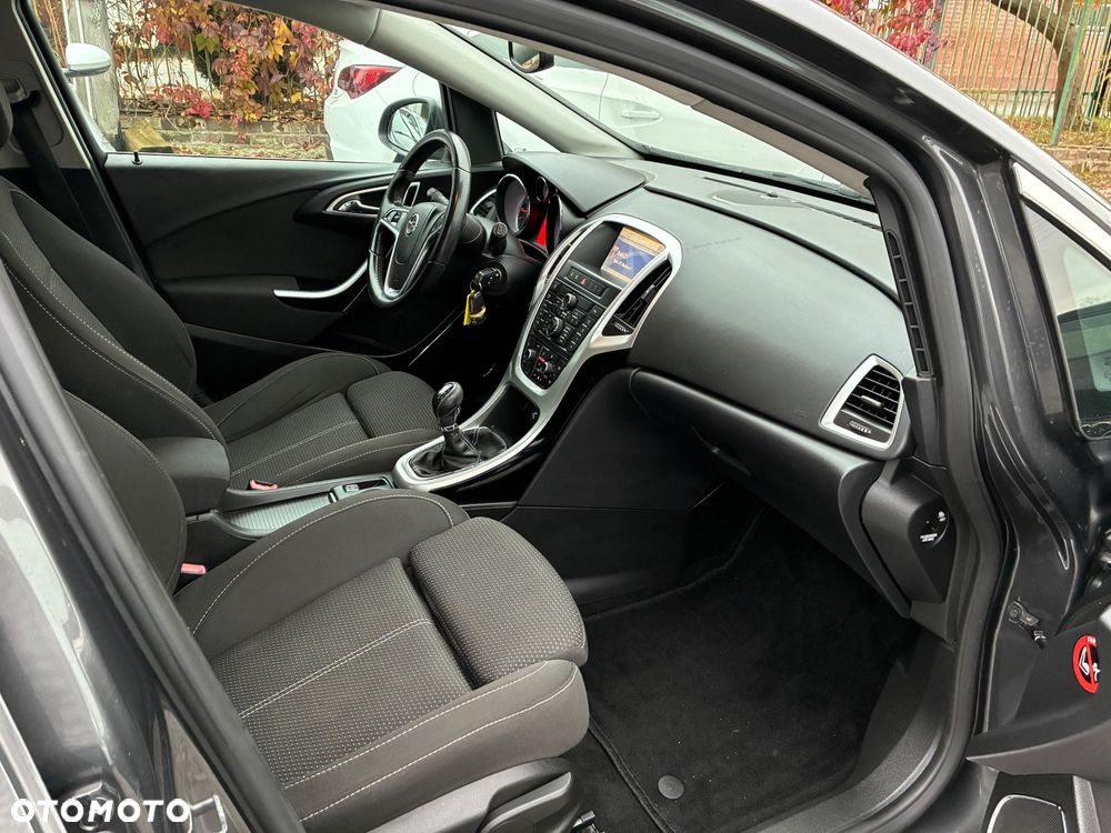 Opel Astra - 11