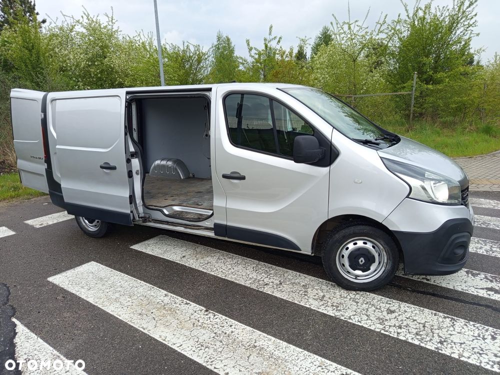 Renault TRAFIC - 10