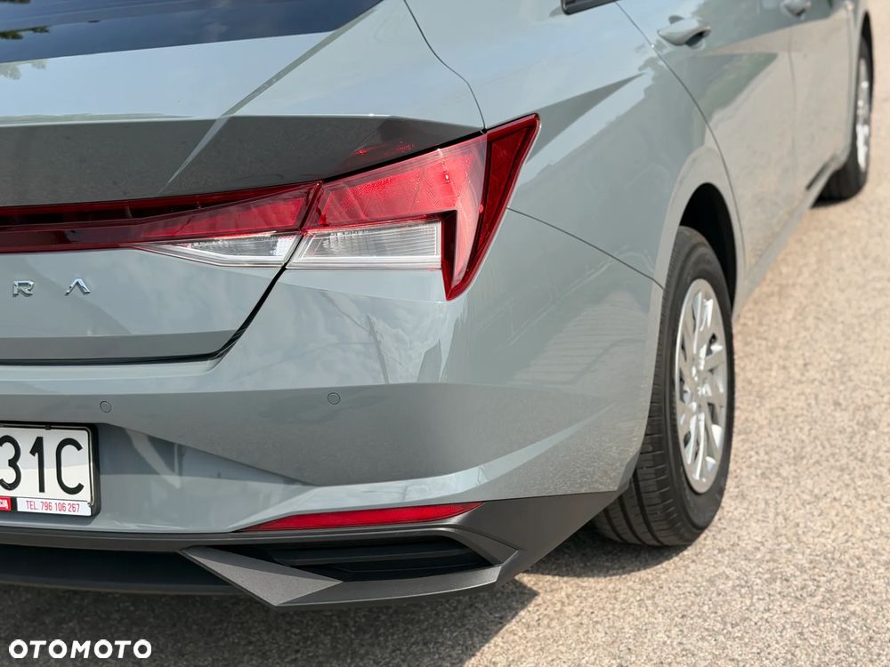 Hyundai Elantra 1.6 Modern CVT - 40