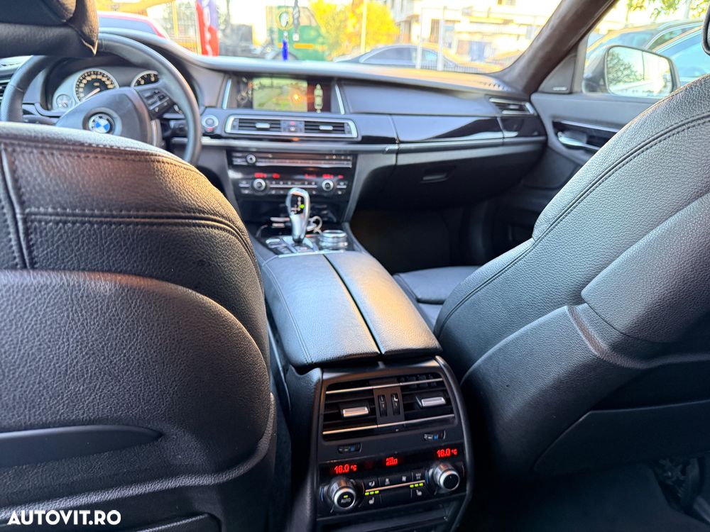 BMW Seria 7 740d xDrive Edition Exclusive - 29
