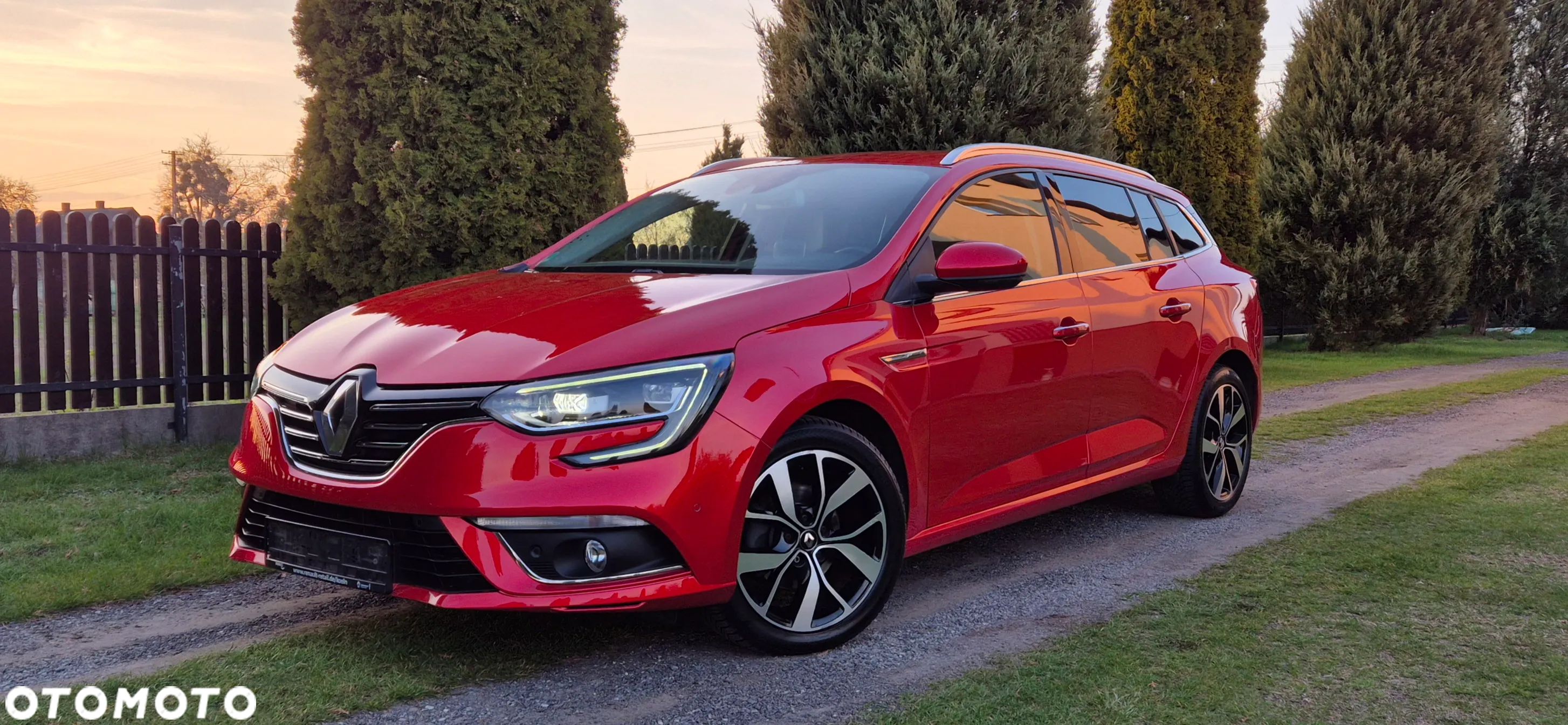 Renault Megane 1.2 Energy TCe Bose - 1