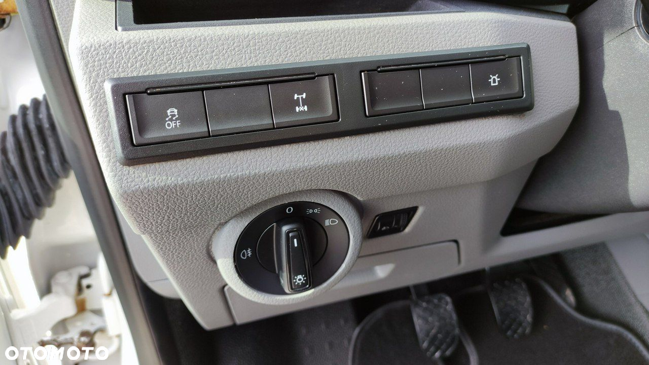 Volkswagen Transporter - 29