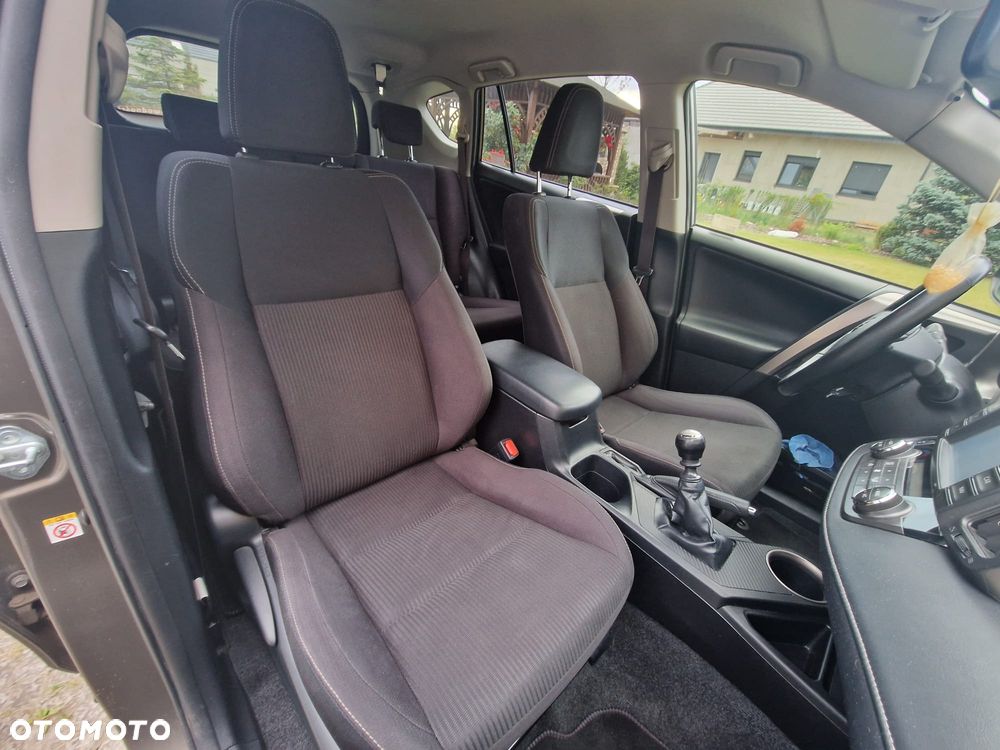 Toyota RAV4 - 12