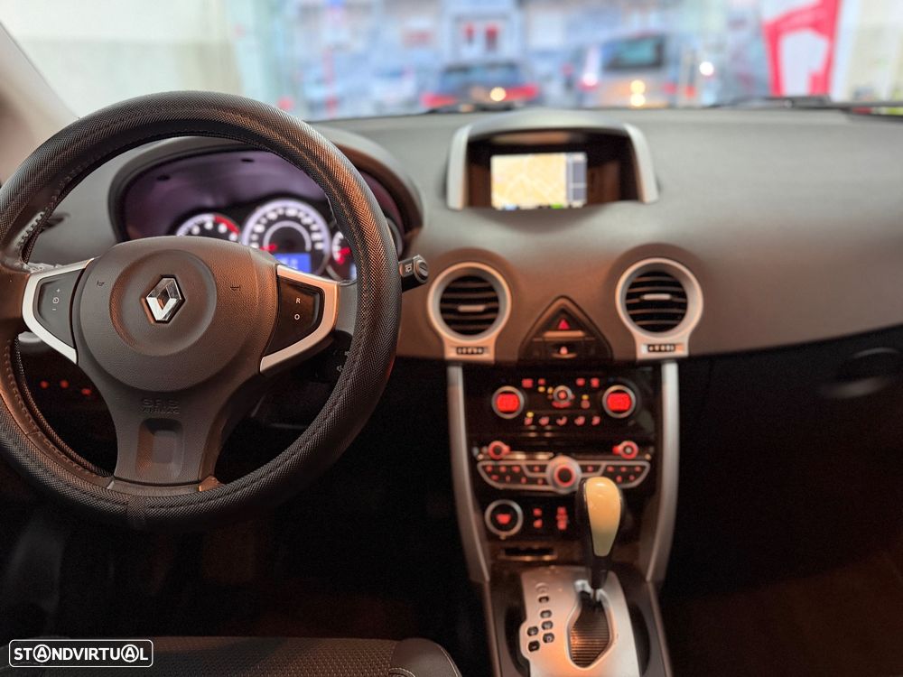 Renault Koleos 2.0 dCi FAP 4x4 Aut. Dynamique - 14
