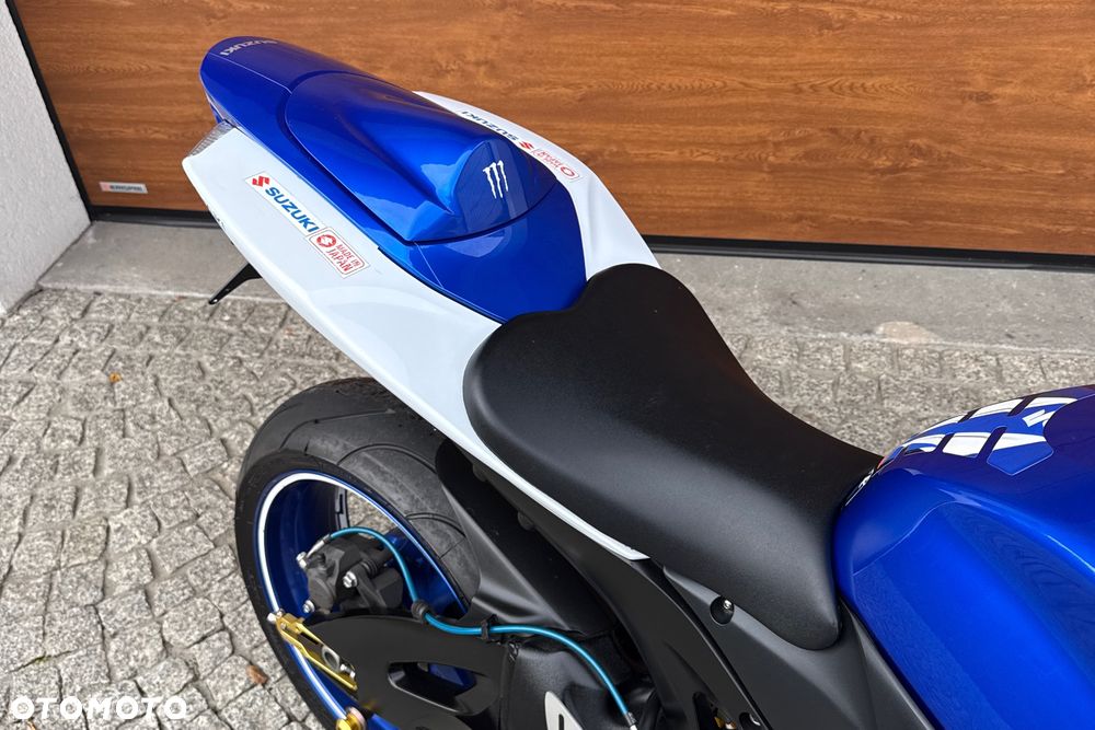 Suzuki GSX-R - 16