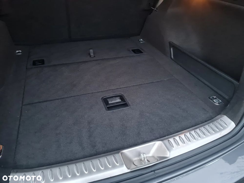 Hyundai i40 Kombi 1.7 CRDi Premium - 35