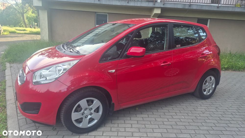 Kia Venga - 15