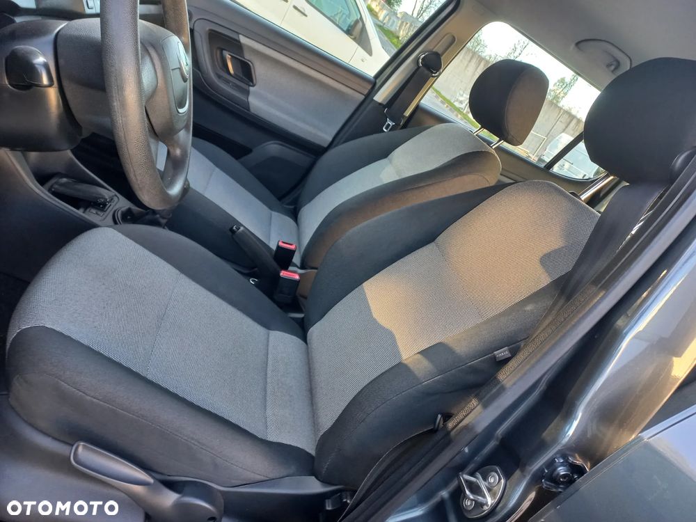 Skoda Fabia 1.2 12V Active - 27