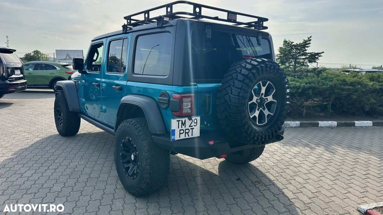 Jeep Wrangler - 4