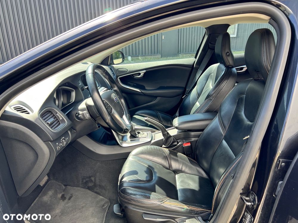 Volvo V40 Cross Country T4 Summum - 11