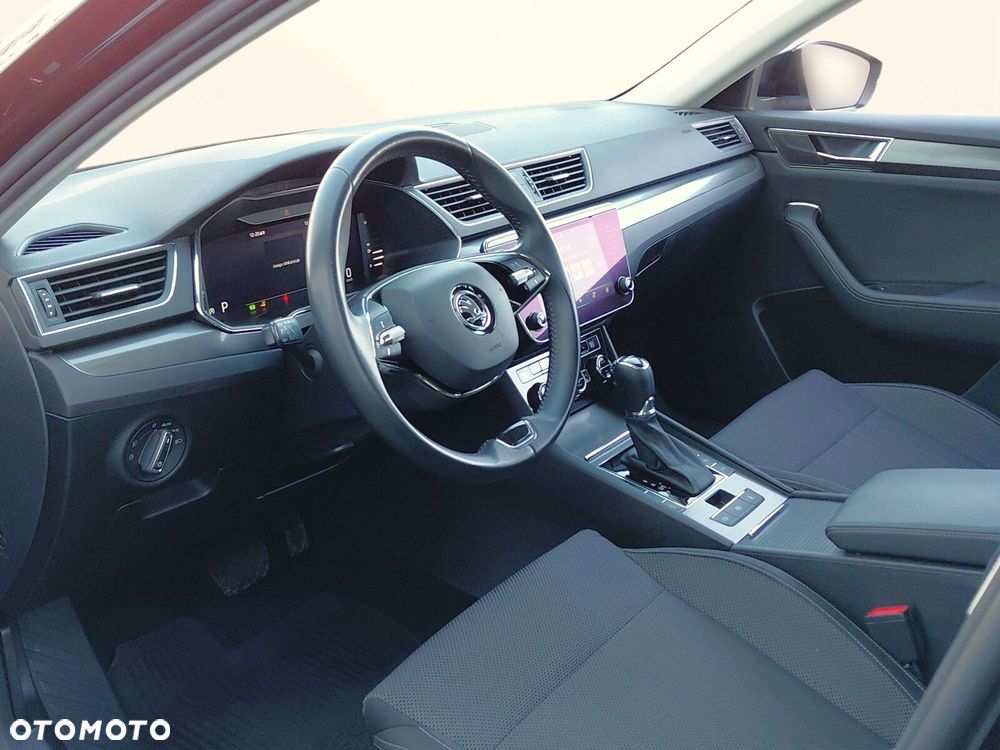 Skoda Superb 2.0 TDI SCR Style DSG - 11