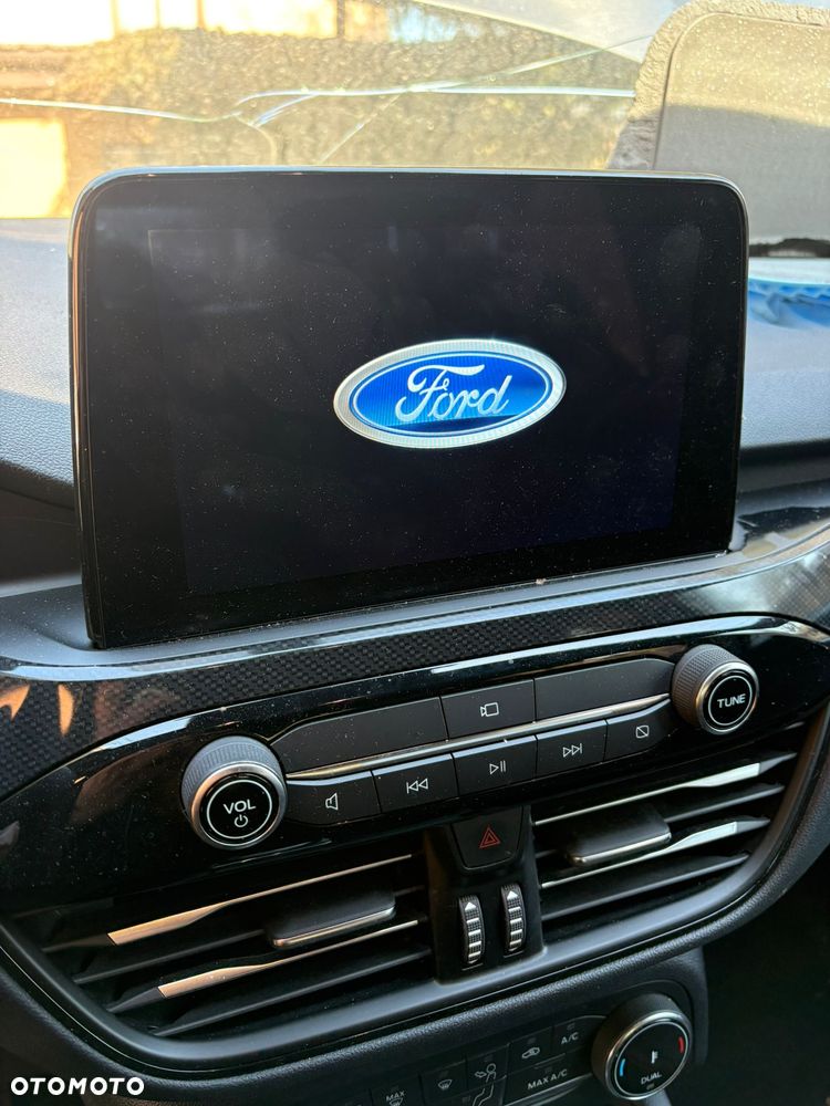 Ford Kuga 2.5P PHEV FWD ST-Line - 12