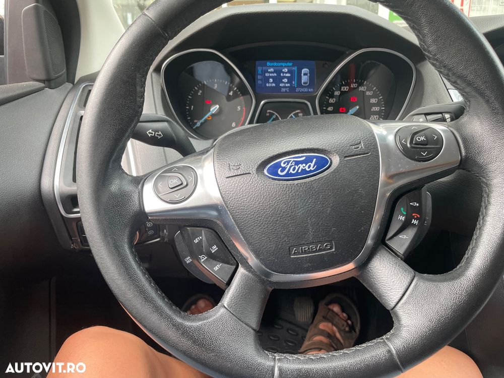 Ford Focus - 11