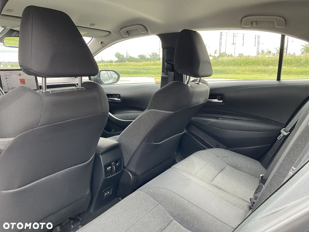 Toyota Corolla 1.8 Hybrid Comfort - 13