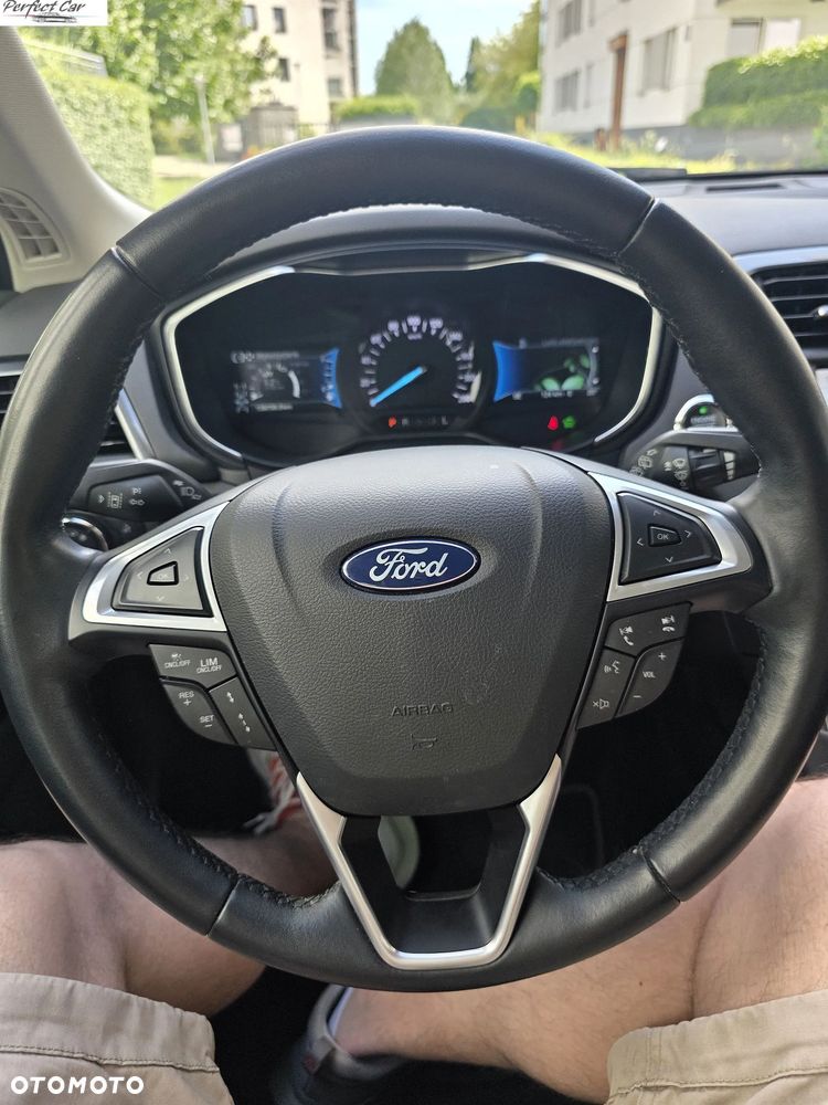 Ford Mondeo SW 2.0 Hybrid Executive Plus - 28