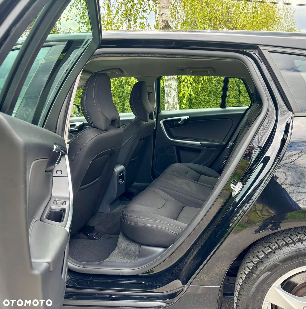 Volvo V60 D2 Geartronic - 26