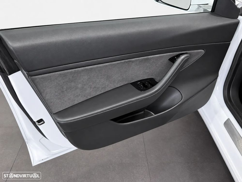 Tesla Model 3 Standard Range Plus RWD - 19