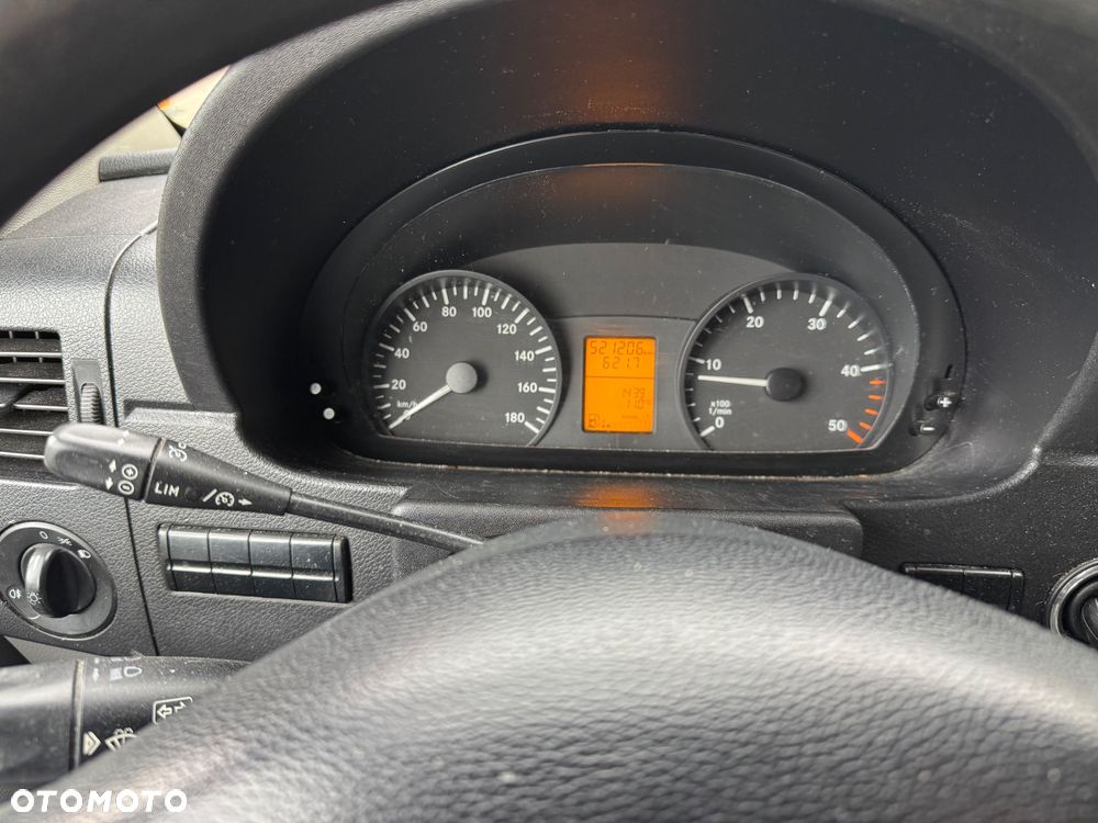 Mercedes-Benz SPRINTER - 11