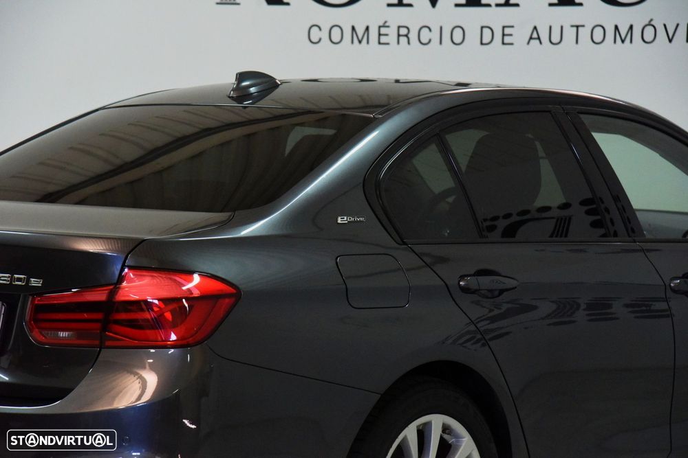 BMW 330 - 11