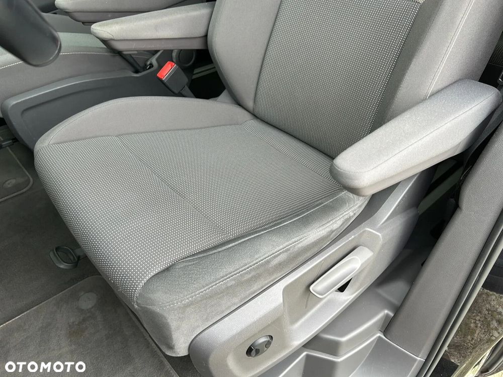 Volkswagen Multivan 1.4 TSI eHybrid PHEV 160kW L2 Life DSG - 11