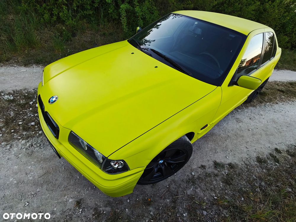 BMW Seria 3 318i - 13
