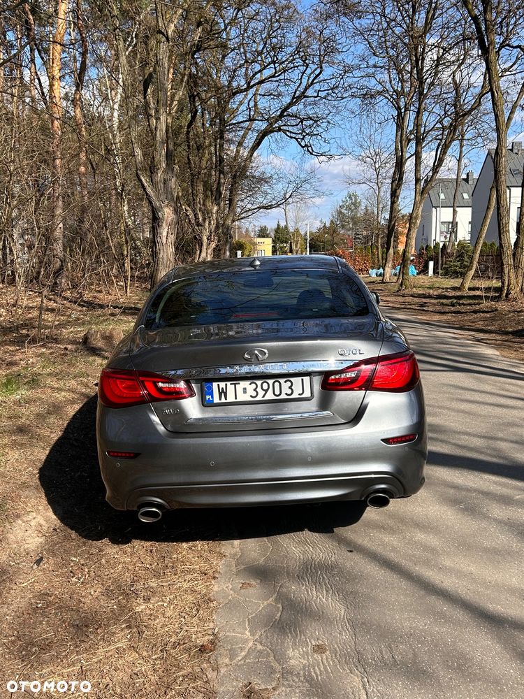 Infiniti Q70 - 5