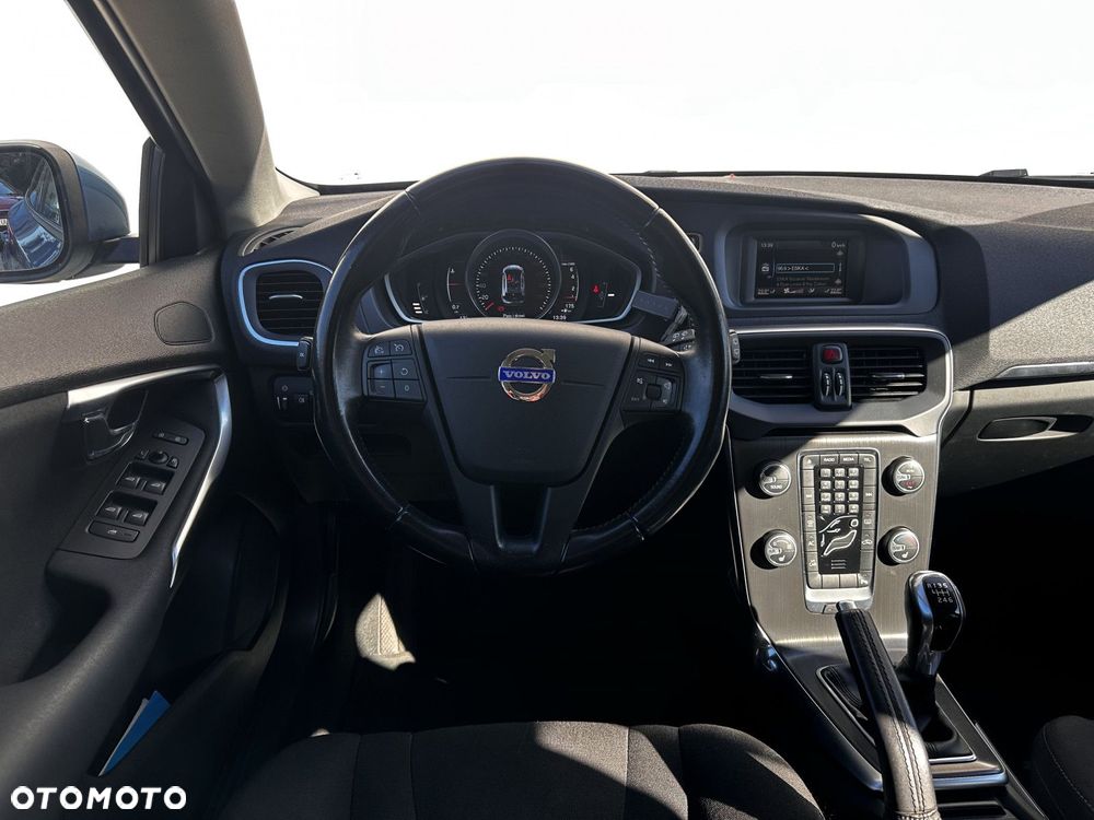 Volvo V40 - 12