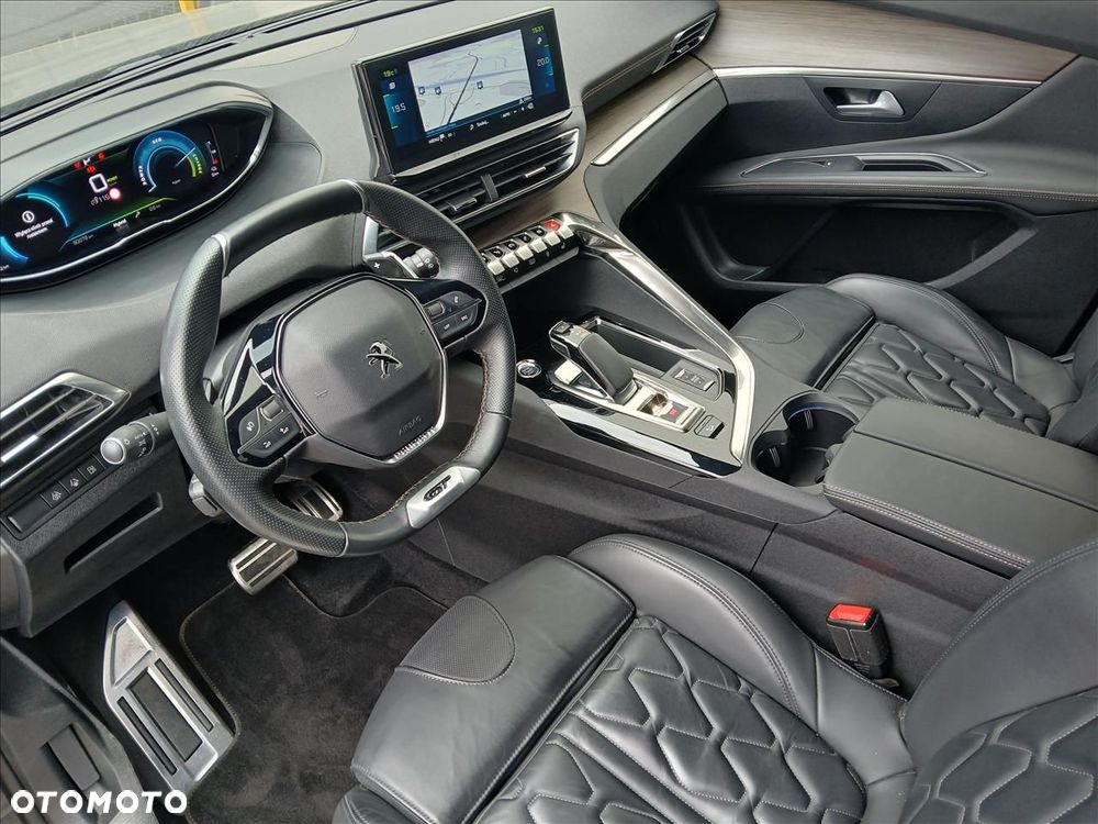 Peugeot 3008 Hybrid4 300 e-EAT8 GT - 7