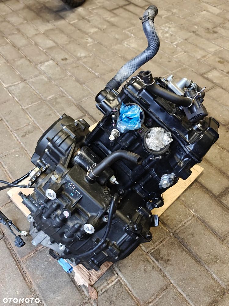 Silnik Kawasaki Ninja 400 - 7