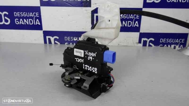 FECHADURA PORTA TRASEIRA DIREITA VOLKSWAGEN TOURAN 2006 -7L0839016D - 3