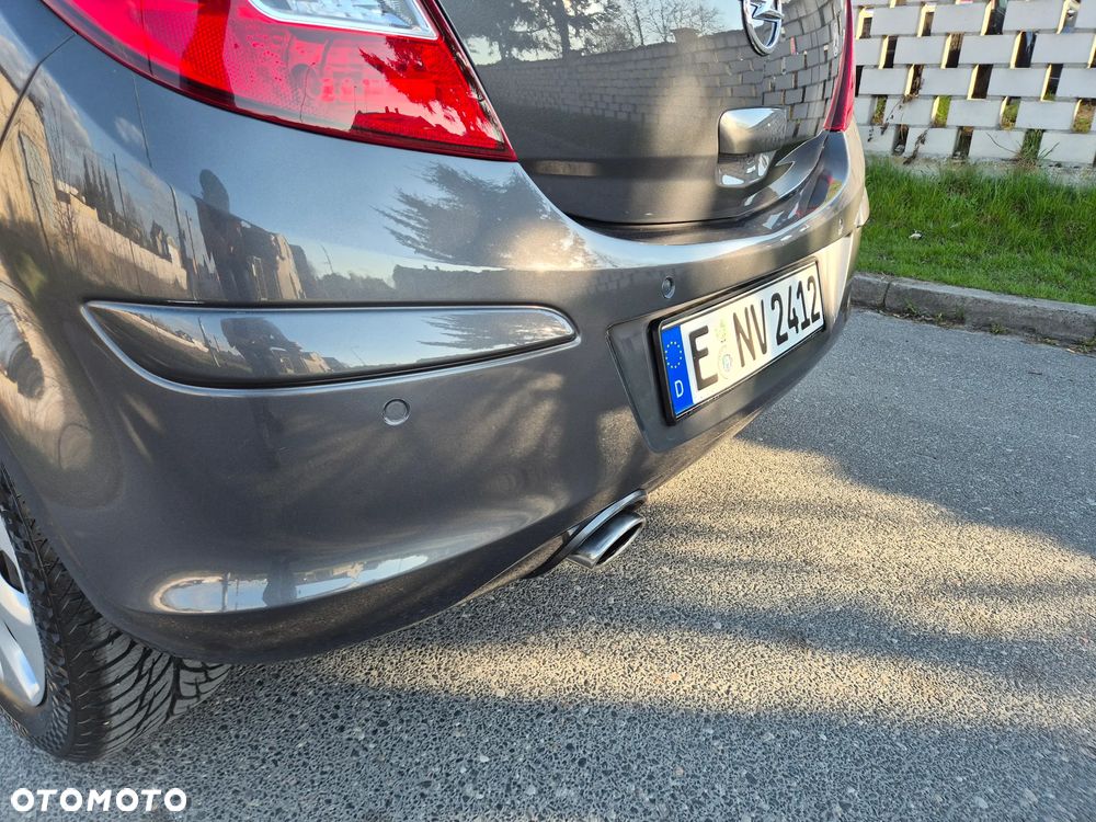 Opel Corsa 1.4 16V Automatik Satellite - 9